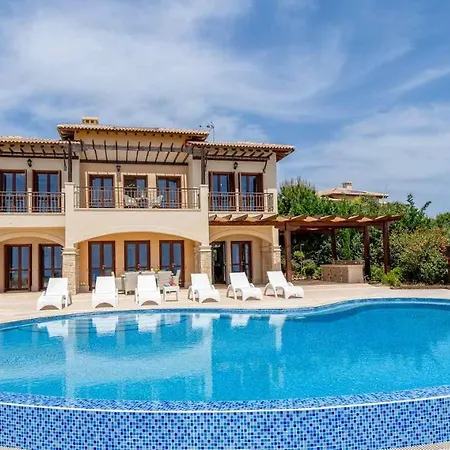Βίλα Idalium - Stunning Front Line With Panoramic Sea Views