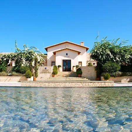 Idalium - Stunning Front Line With Panoramic Sea Views *