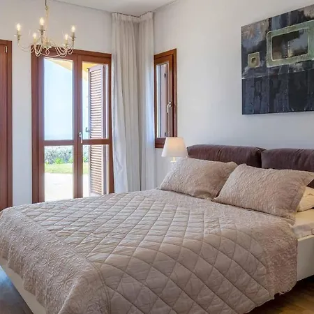 Villa Idalium - Stunning Front Line With Panoramic Sea Views