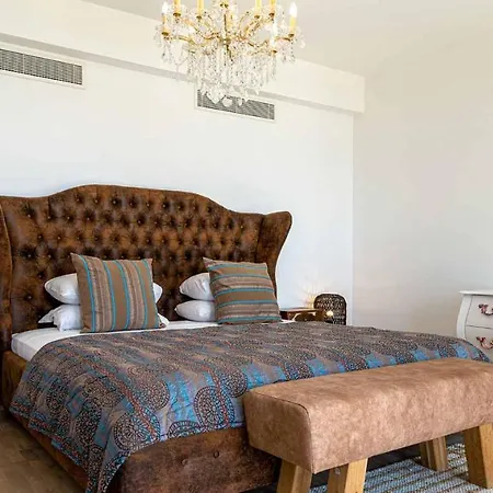 Idalium - Stunning Front Line With Panoramic Sea Views *